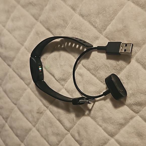 Fitbit Inspire Fitness. - Picture 5 of 6